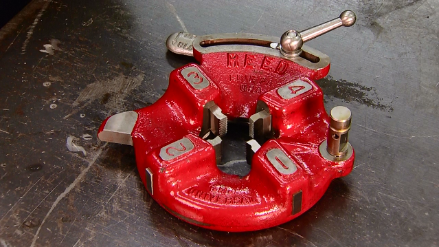 Universal Die Head - Installing Dies Demo